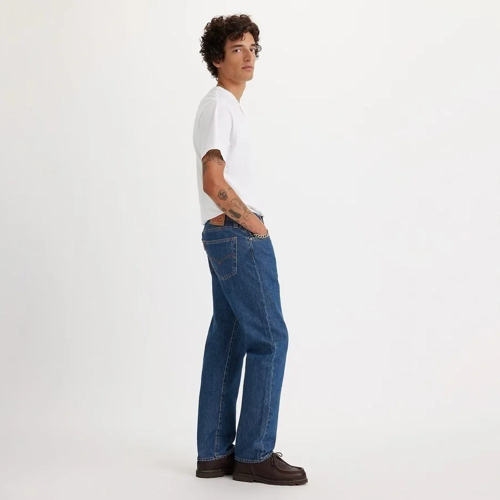 Levi’s 501 Original Fit Men’s Straight Leg Jeans in Dark Stonewash 34x30